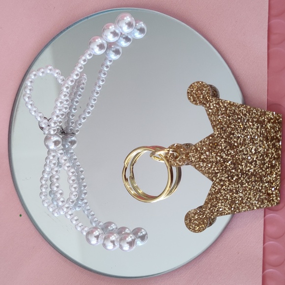 Purple Balloon Dog Keychains + Gold Crown + Beaded Pearl Bow - Picture 4 of 6